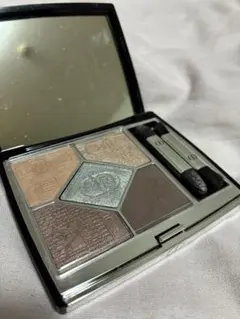 新品】Dior アイシャドウパレット 5色入り589 ギャラクティック - メルカリ