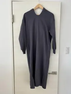 最終値下げ〈GU〉　スウェットワンピース　ネイビー　S