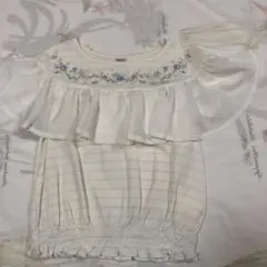 メゾピアノ　フリルカットソー　150