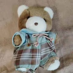 クマのぬいぐるみ 青×茶シャツ チェックパンツ昭和レトロ