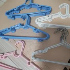 ニトリ カラフルプラスチックハンガー キッズ用 46個セット