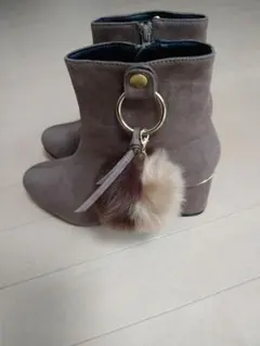 ブーツのサムネイル