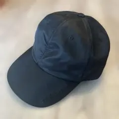 【美品】TO* by agnis b. ブラック　サテン　キャップ