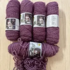 SQUIRREL 毛糸　色番22