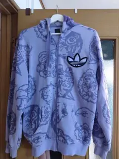 adidas ジップアップ パーカー　アディダス　アニマル柄