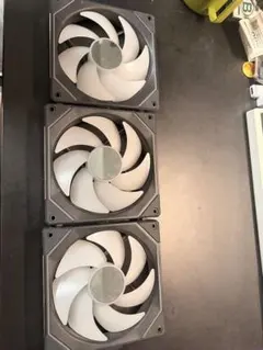 LIANLI UNI FAN SL - INFINITY 140MMX3のサムネイル
