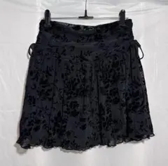 SHEIN 花柄ベルベットフリル ミニスカート ブラック