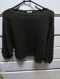 GU ニット カーキ Sサイズ