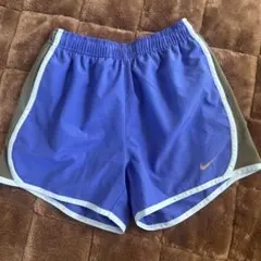 NIKE DRI-FIT サイズM ランニングパンツ　ショートパンツのサムネイル