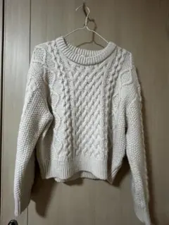 アイボリー ケーブルニットセーター 長袖