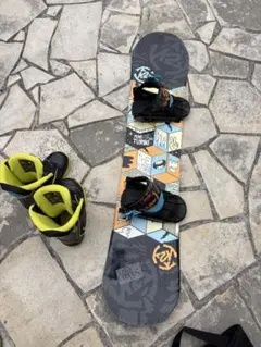 K2 キッズスノーボード120とブーツ22センチ、ソフトケース付き