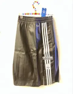 adidas レザースカート　Aラインスカート　新品 アディブレイクスカート