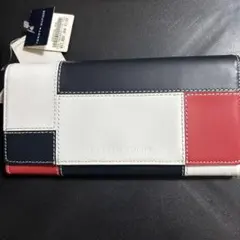 【訳アリ】値下げ中！トミーヒルフィガー　長財布