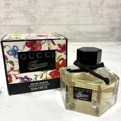 ほぼ満量　グッチ フローラ　オードトワレ　50ml kのサムネイル