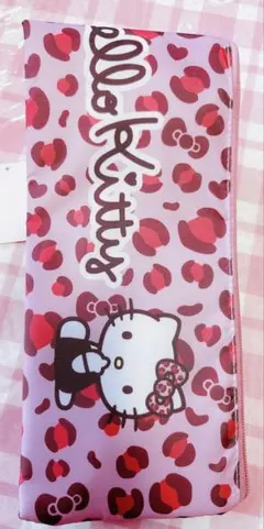未使用 ハローキティ レオパード柄ヘアアイロンポーチ