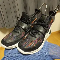 箱付き ナイキ エアーズームユニバースフライイーズ バッシュ 黒