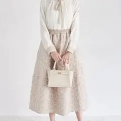 2025 新作tocco closet 新品フラワージャガードフレアスカート