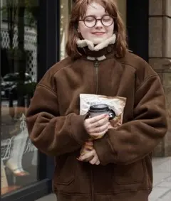 MONO-MART ボア襟付きフェイクムートン ミリタリーブルゾン