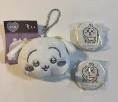 ちいかわベビー　うさぎ缶バッジ　うさぎマスコットミラーリボン