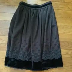 茶色スカート　レース　ベロア　冬物　花柄　刺繍