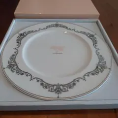 JILLSTUART 装飾的な陶器皿のサムネイル