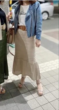 ニットスカート