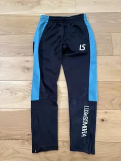 ルースイソンブラストレッチパンツ 黒と青