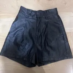 レディース フェイクレザー ショートパンツ ブラック F