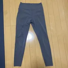 UNIQLO AIRism レギンス グレー Sサイズのサムネイル