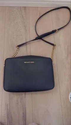 MICHAEL KORS ブラックショルダーバッグ
