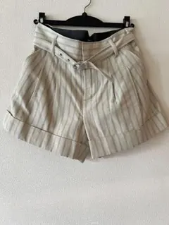 美品☆MARC BY MARC JACOBS ベージュストライプショートパンツ