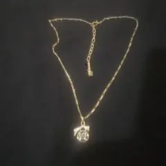 ゴールド NRロゴ リボン付きネックレス