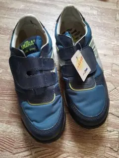 ネイビー スニーカー　シューズ 22.5cm　子供　キッズ