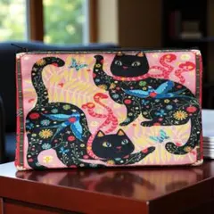 猫ポーチ　カラフルな猫のイラスト　おしゃれな収納ポーチ