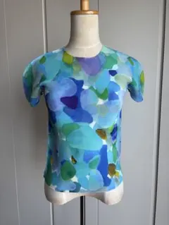me ISSEY MIYAKE PLEATS ストレッチプリーツ　トップスのサムネイル