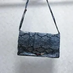 パイソン柄　ショルダーバッグ