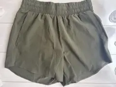 Under Armour トレーニングショートパンツ カーキのサムネイル