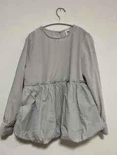 しまむら　ペプラム　ブラウス　薄グレー　グレー