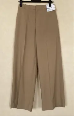 新品タグ付 UNIQLO感動ワイドパンツM ベージュ