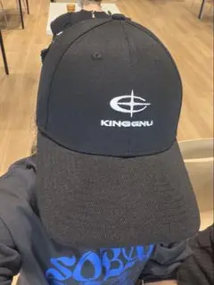 King Gnu C+ EMBLEM CAP キャップ 帽子 黒 ブルー King Gnu C+ EMBLEM CAP [ブラック] キャップ 帽子 黒 - メルカリ