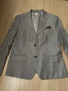 SCAPAスーツ ジャケットとスカートセット(ポケットチーフ付き)