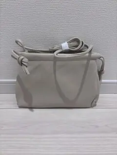 CELERIセルリ　レザーポーチのサムネイル