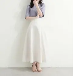【natural couture】osono エンボススカート M ホワイトのサムネイル