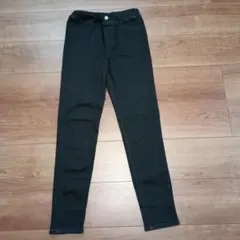 【GU】キッズ　ストレッチデニム黒　150㎝