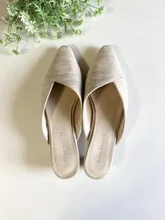 オフホワイト クロコ型押し ミュール♡