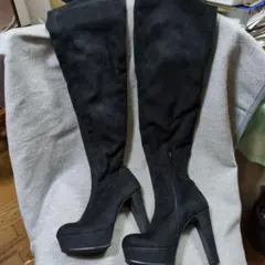 ②ブラック スエード ロングブーツ