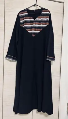 黒のストライプ刺繍ロングチュニック