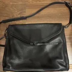 極希少✨TUMI ショルダーバッグ オールレザー ゴールド金具 黒 - メルカリ