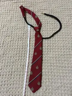 赤 ストライプ エンブレム ネクタイ