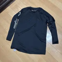 【ほぼ新品】チャンピオン　コンプレッションインナー　ロンT アンダーシャツ
